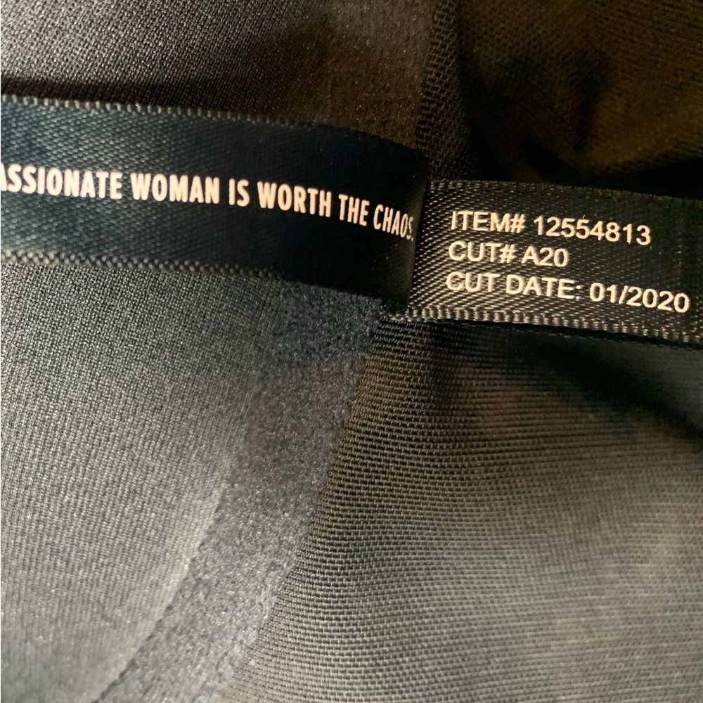 Torrid Curve 360 Smoothing Lightly Lined Full Cov… - image 5